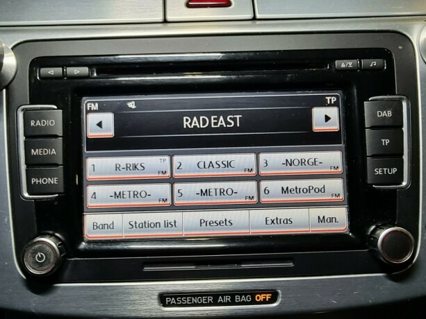 volkswagen-passat-cc-diesel-2010-big-15