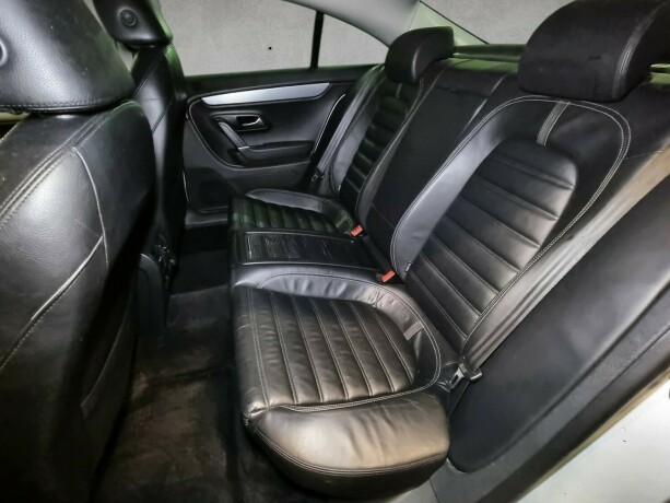 volkswagen-passat-cc-diesel-2010-big-11