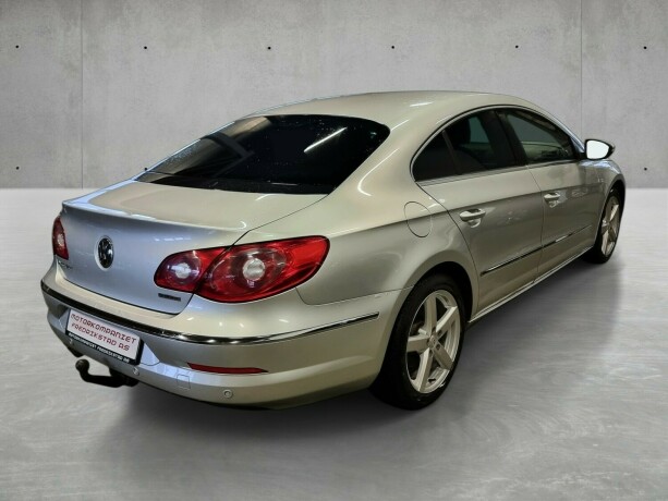 volkswagen-passat-cc-diesel-2010-big-3