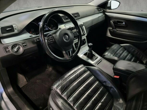 volkswagen-passat-cc-diesel-2010-big-9