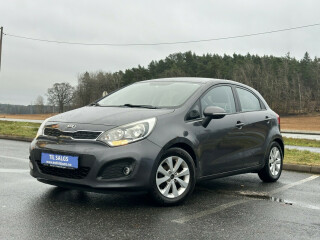 Kia | Rio | Bensin | 2013