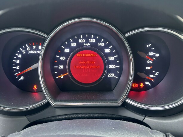 kia-rio-bensin-2013-big-9