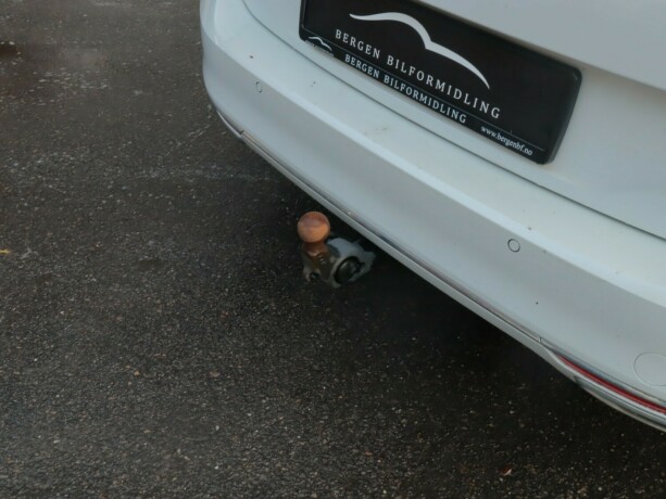 volkswagen-passat-elektrisitetbensin-2017-big-22