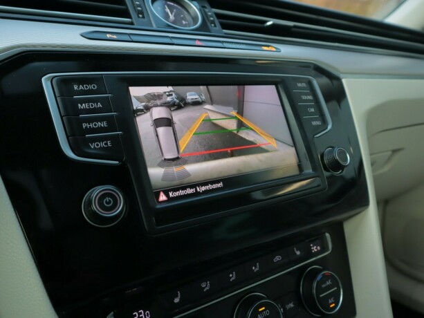 volkswagen-passat-elektrisitetbensin-2017-big-27