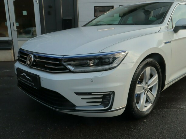 volkswagen-passat-elektrisitetbensin-2017-big-4