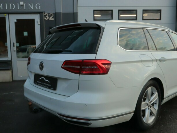 volkswagen-passat-elektrisitetbensin-2017-big-5