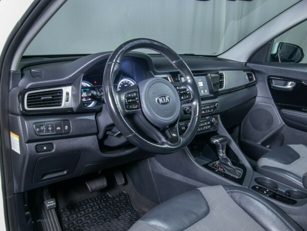 kia-niro-elektrisitetbensin-2017-big-36