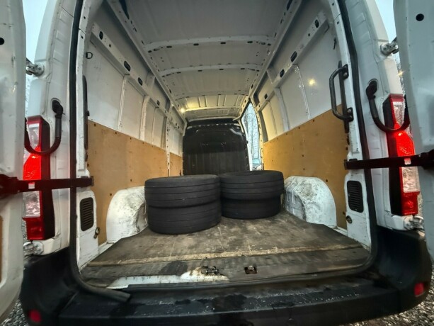 renault-master-diesel-2020-big-22