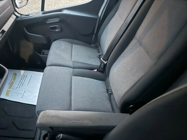 renault-master-diesel-2020-big-14