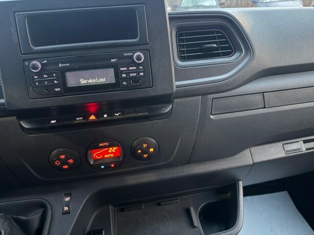 renault-master-diesel-2020-big-16