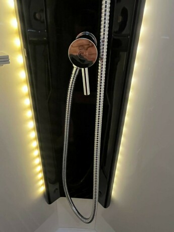 benimar-aristeo-694-queensbed-senkeseng-truma-6eh-stort-kj248leskap-fuktgasstest-tilstandsrapport-diesel-2015-big-57