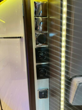 benimar-aristeo-694-queensbed-senkeseng-truma-6eh-stort-kj248leskap-fuktgasstest-tilstandsrapport-diesel-2015-big-39