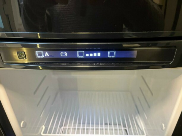 benimar-aristeo-694-queensbed-senkeseng-truma-6eh-stort-kj248leskap-fuktgasstest-tilstandsrapport-diesel-2015-big-45