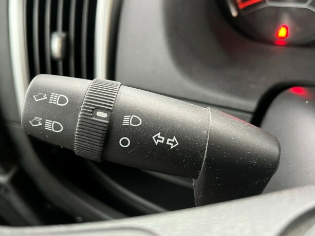 benimar-aristeo-694-queensbed-senkeseng-truma-6eh-stort-kj248leskap-fuktgasstest-tilstandsrapport-diesel-2015-big-16