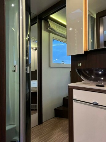 benimar-aristeo-694-queensbed-senkeseng-truma-6eh-stort-kj248leskap-fuktgasstest-tilstandsrapport-diesel-2015-big-67