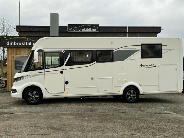 benimar-aristeo-694-queensbed-senkeseng-truma-6eh-stort-kj248leskap-fuktgasstest-tilstandsrapport-diesel-2015-big-0