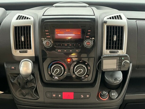 benimar-aristeo-694-queensbed-senkeseng-truma-6eh-stort-kj248leskap-fuktgasstest-tilstandsrapport-diesel-2015-big-20