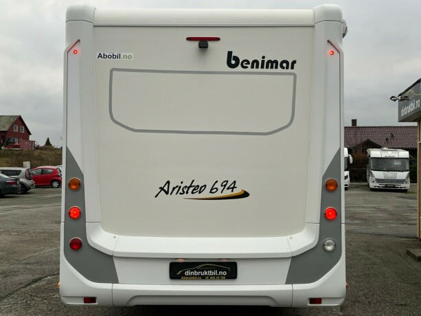 benimar-aristeo-694-queensbed-senkeseng-truma-6eh-stort-kj248leskap-fuktgasstest-tilstandsrapport-diesel-2015-big-6