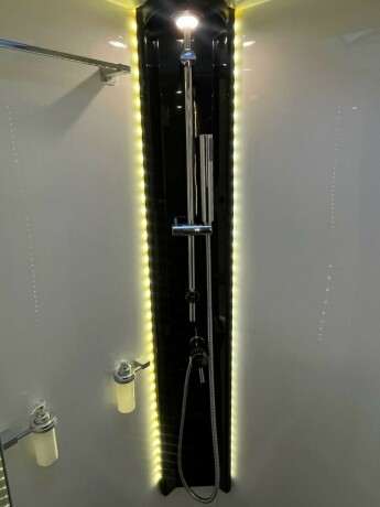 benimar-aristeo-694-queensbed-senkeseng-truma-6eh-stort-kj248leskap-fuktgasstest-tilstandsrapport-diesel-2015-big-55