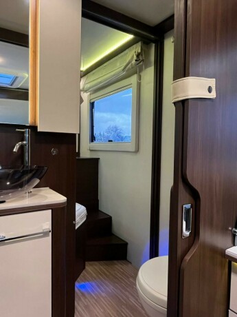 benimar-aristeo-694-queensbed-senkeseng-truma-6eh-stort-kj248leskap-fuktgasstest-tilstandsrapport-diesel-2015-big-65