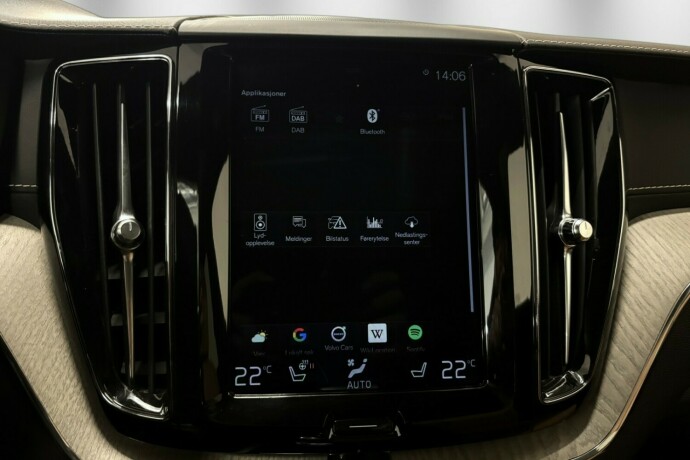 volvo-xc-60-plug-in-petrol-2019-big-38