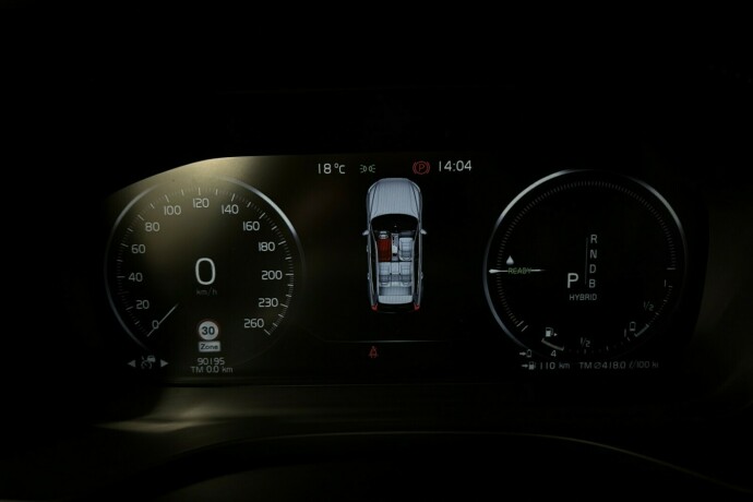 volvo-xc-60-plug-in-petrol-2019-big-29