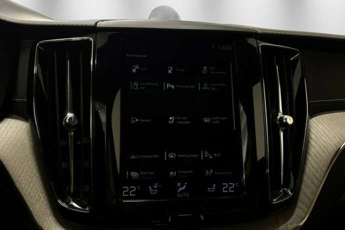 volvo-xc-60-plug-in-petrol-2019-big-36