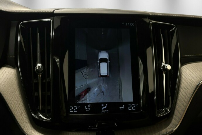 volvo-xc-60-plug-in-petrol-2019-big-33