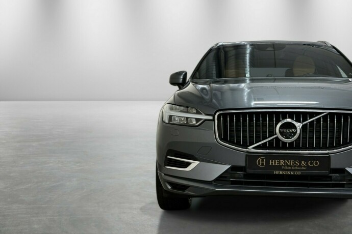 volvo-xc-60-plug-in-petrol-2019-big-4