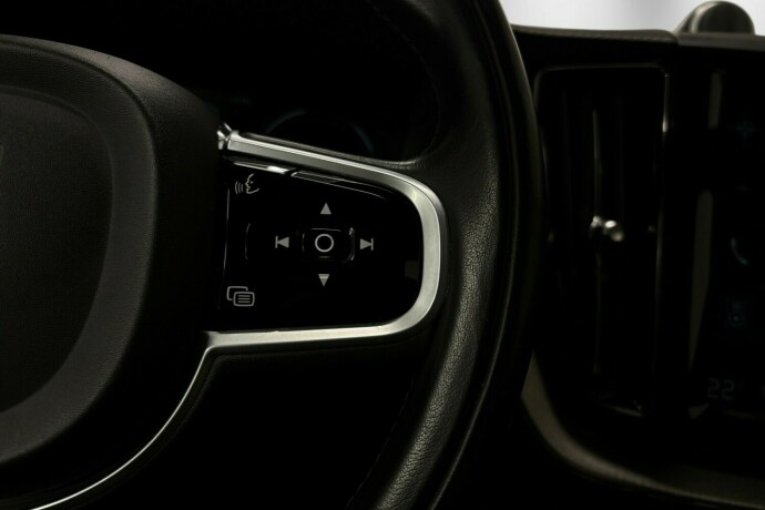 volvo-xc-60-plug-in-petrol-2019-big-20