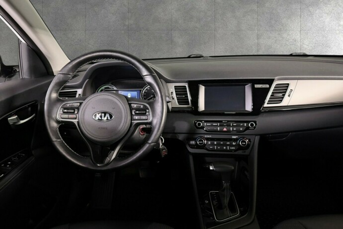kia-niro-elektrisitetbensin-2017-big-9