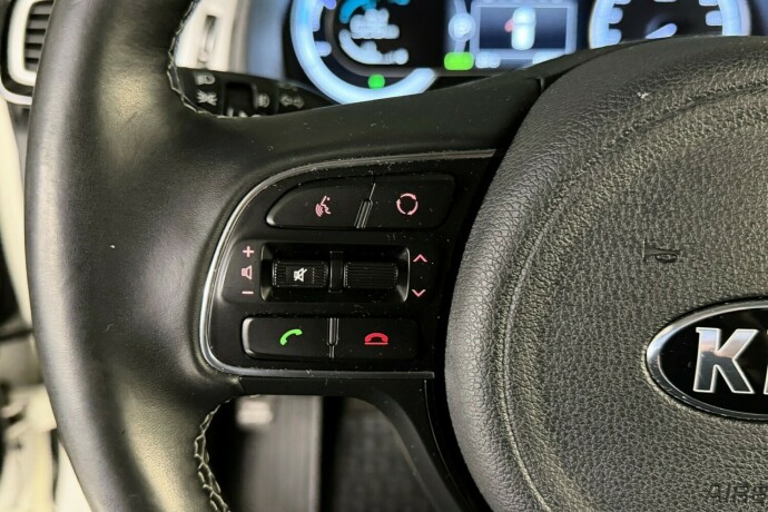 kia-niro-elektrisitetbensin-2017-big-21