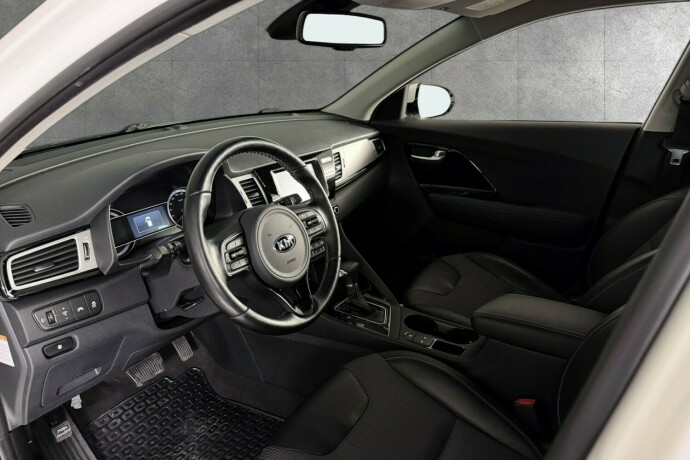 kia-niro-elektrisitetbensin-2017-big-1