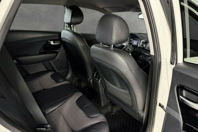 kia-niro-elektrisitetbensin-2017-big-13