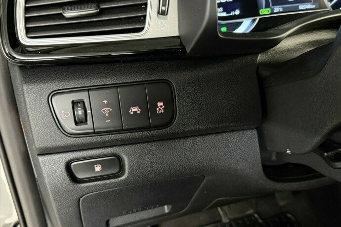 kia-niro-elektrisitetbensin-2017-big-23