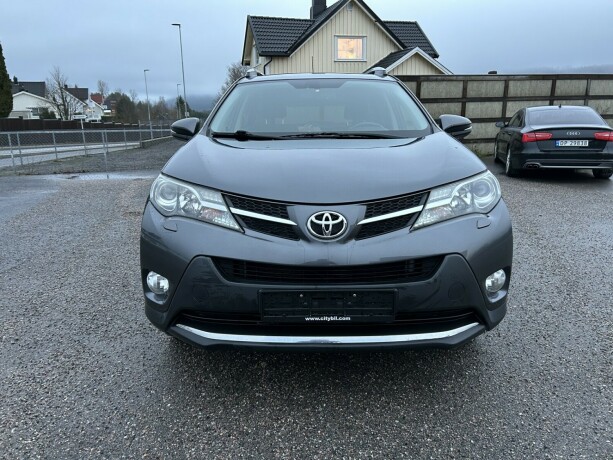 toyota-rav4-diesel-2013-big-1