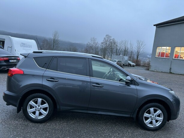 toyota-rav4-diesel-2013-big-7