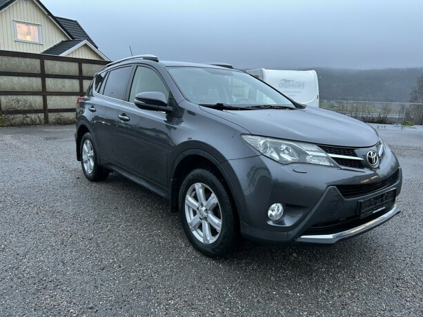 toyota-rav4-diesel-2013-big-0