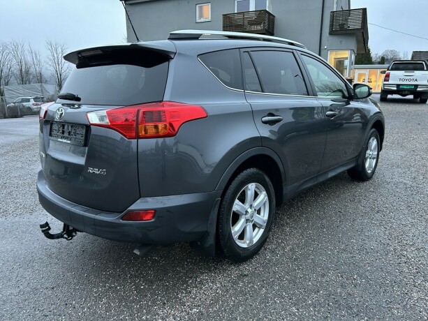 toyota-rav4-diesel-2013-big-6