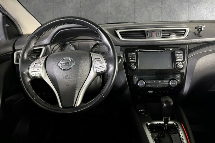 nissan-qashqai-bensin-2015-big-13