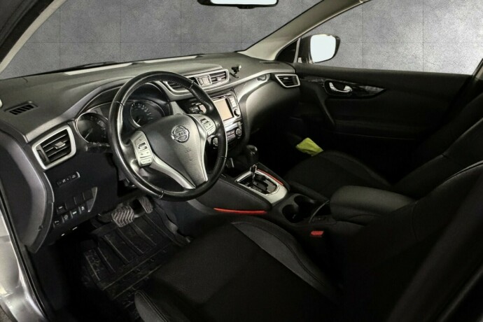 nissan-qashqai-bensin-2015-big-1