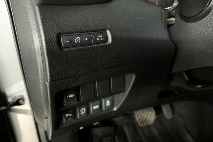 nissan-qashqai-bensin-2015-big-25