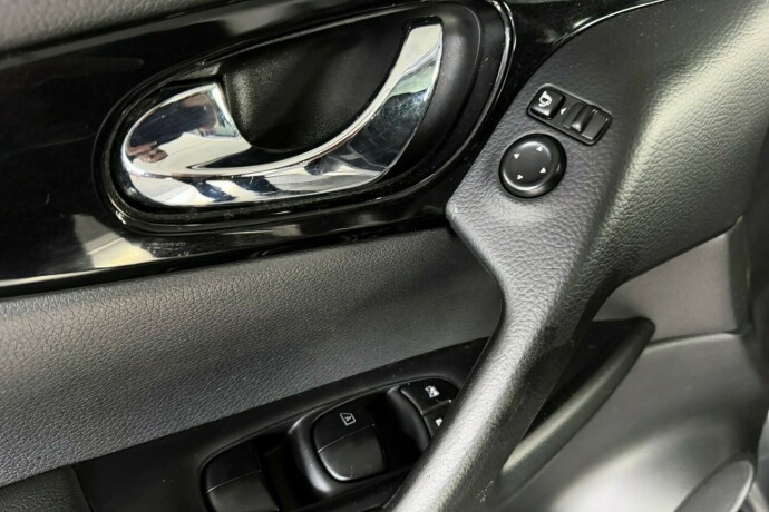 nissan-qashqai-bensin-2015-big-26