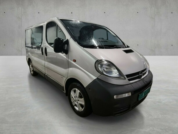 opel-vivaro-diesel-2006-big-2