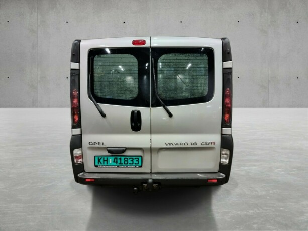 opel-vivaro-diesel-2006-big-4