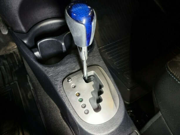 toyota-yaris-bensin-2014-big-21