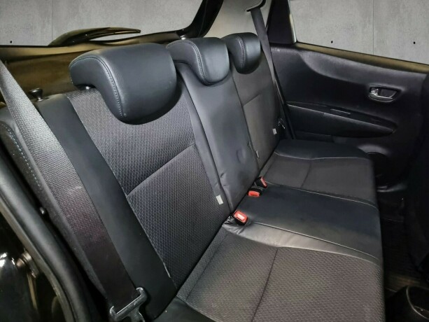 toyota-yaris-bensin-2014-big-12