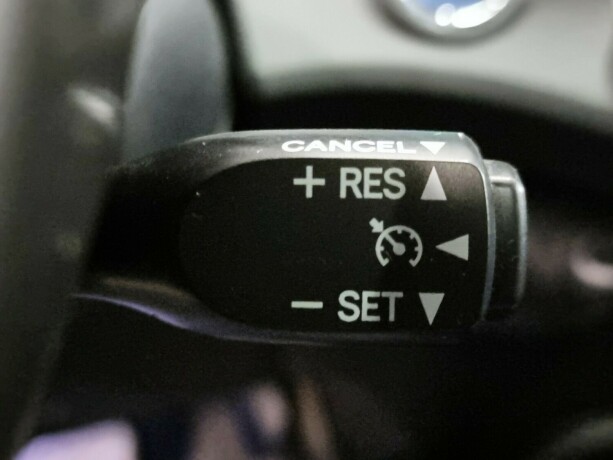 toyota-yaris-bensin-2014-big-27