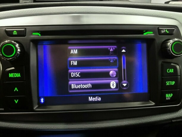 toyota-yaris-bensin-2014-big-18