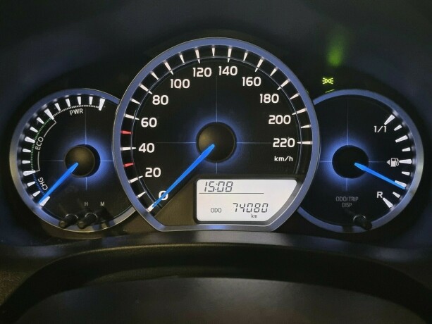 toyota-yaris-bensin-2014-big-13